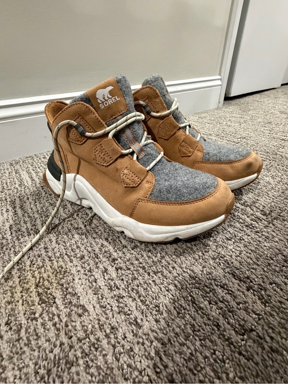 Sorel Womens Tan and Gray High-Top Boots